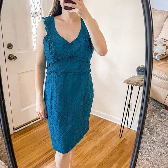 Lilly Pulitzer Kaylee Shift Dress Petite Petal Eyelet - Picture 7 of 8